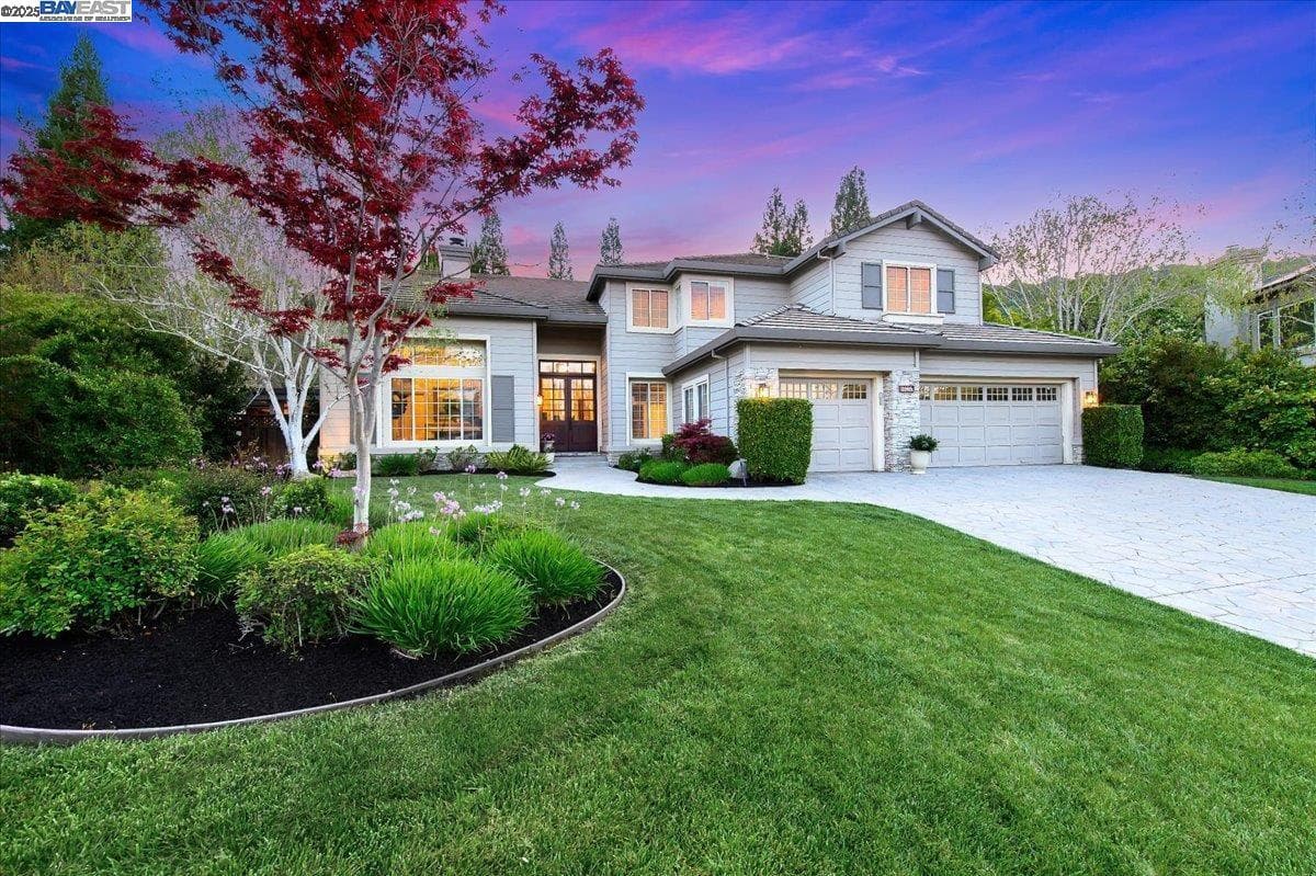 Listing imagery for 2565 Arlotta Pl
